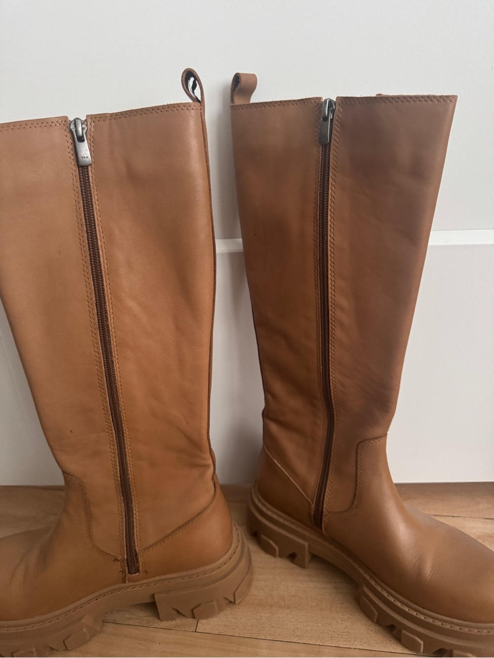 EUC Steve Madden Tan Boots - Picture 9 of 11